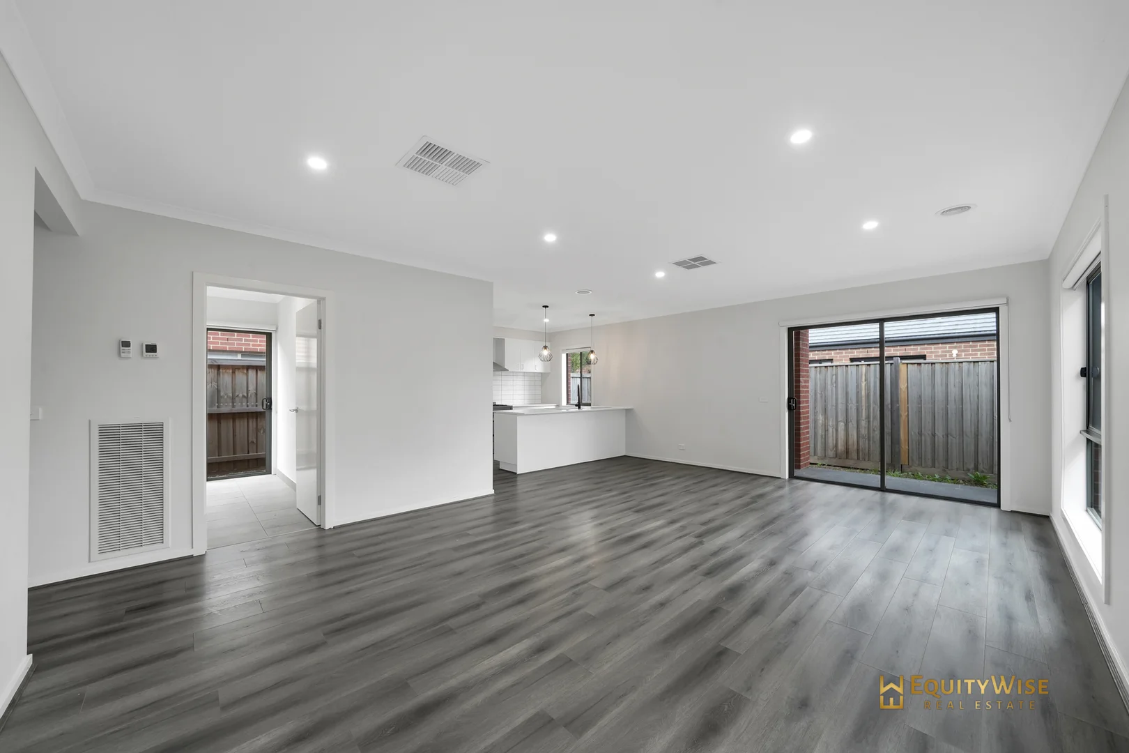 Additional image 10 of 47 Surround Drive, Mambourin VIC 3024