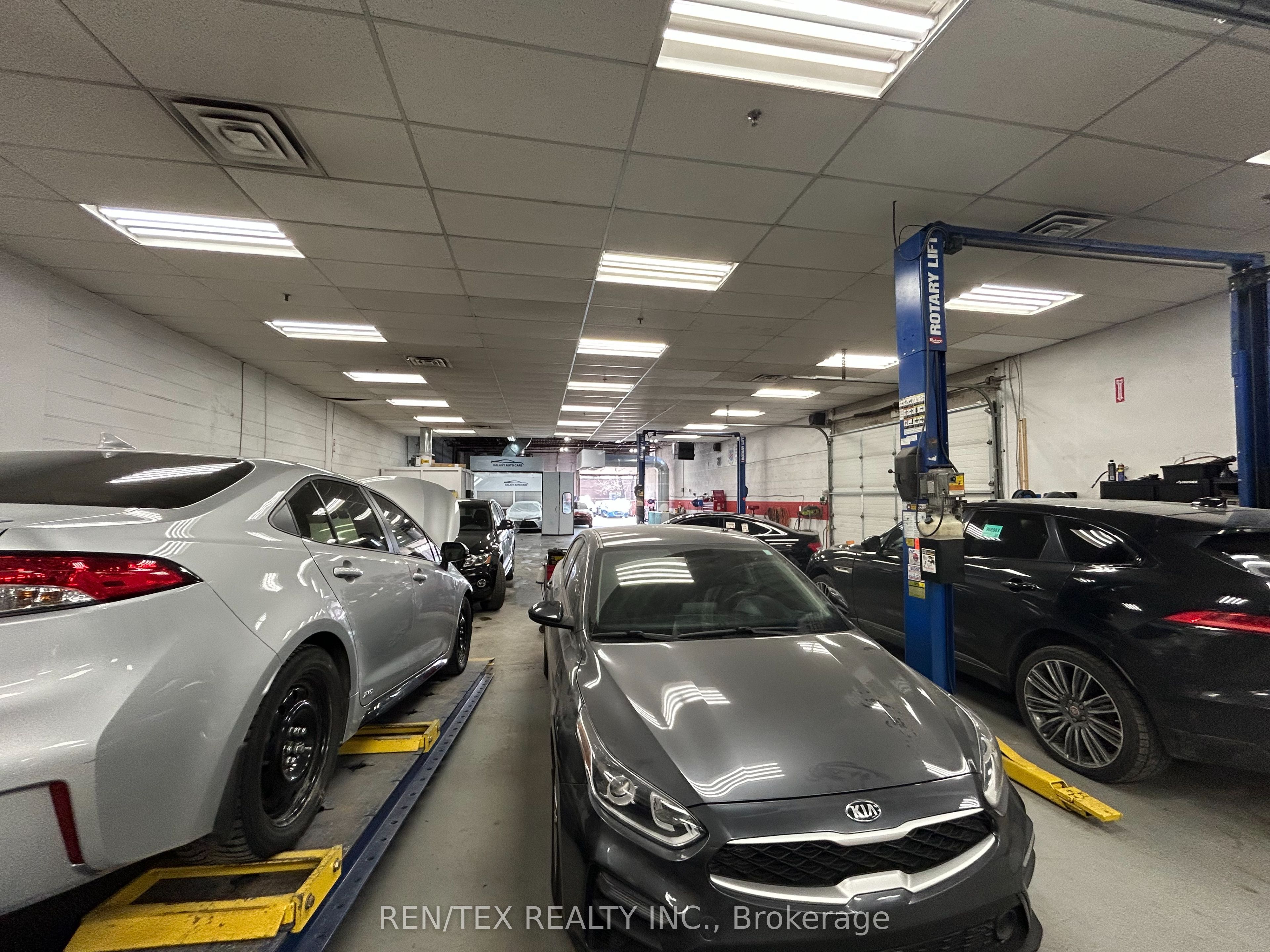 47 Toro Road, Toronto, ON, M3J 2A4 photo 5