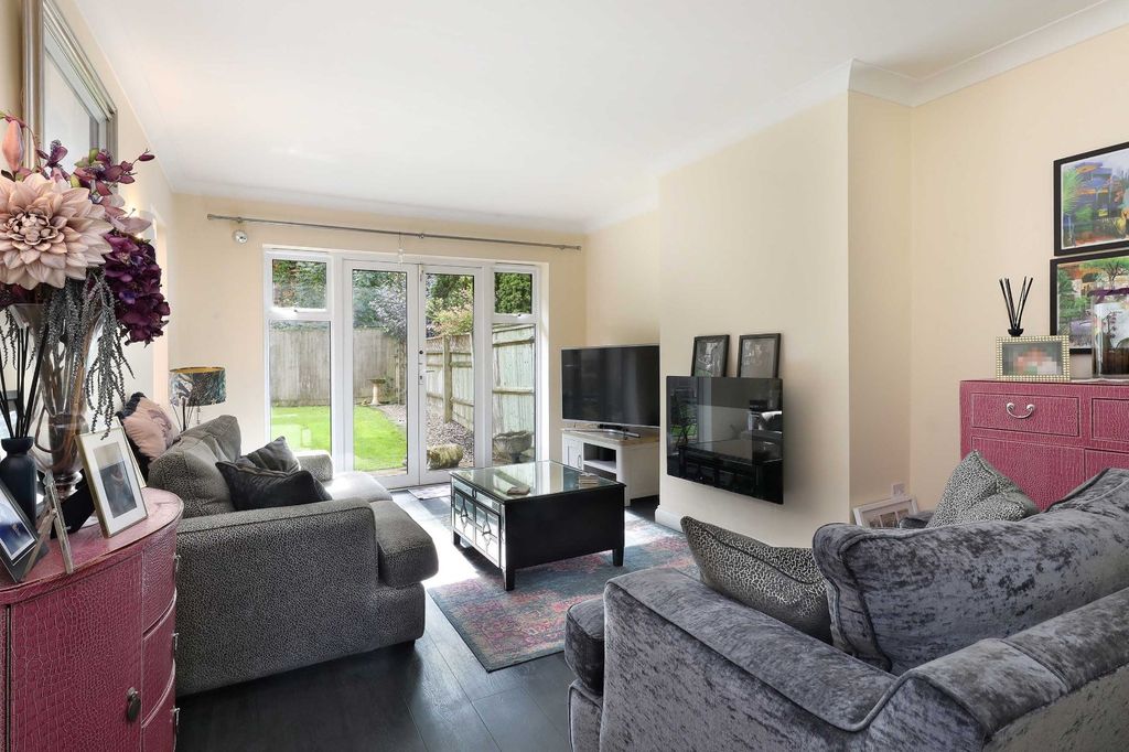 Additional image 3 of 3 bed terraced house for saleHubert Day Close, Beaconsfield, Buckinghamshire HP9