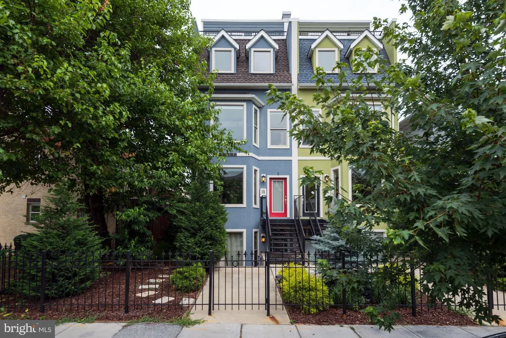 1811 3rd Street NE Unit 2, Washington, DC 20002