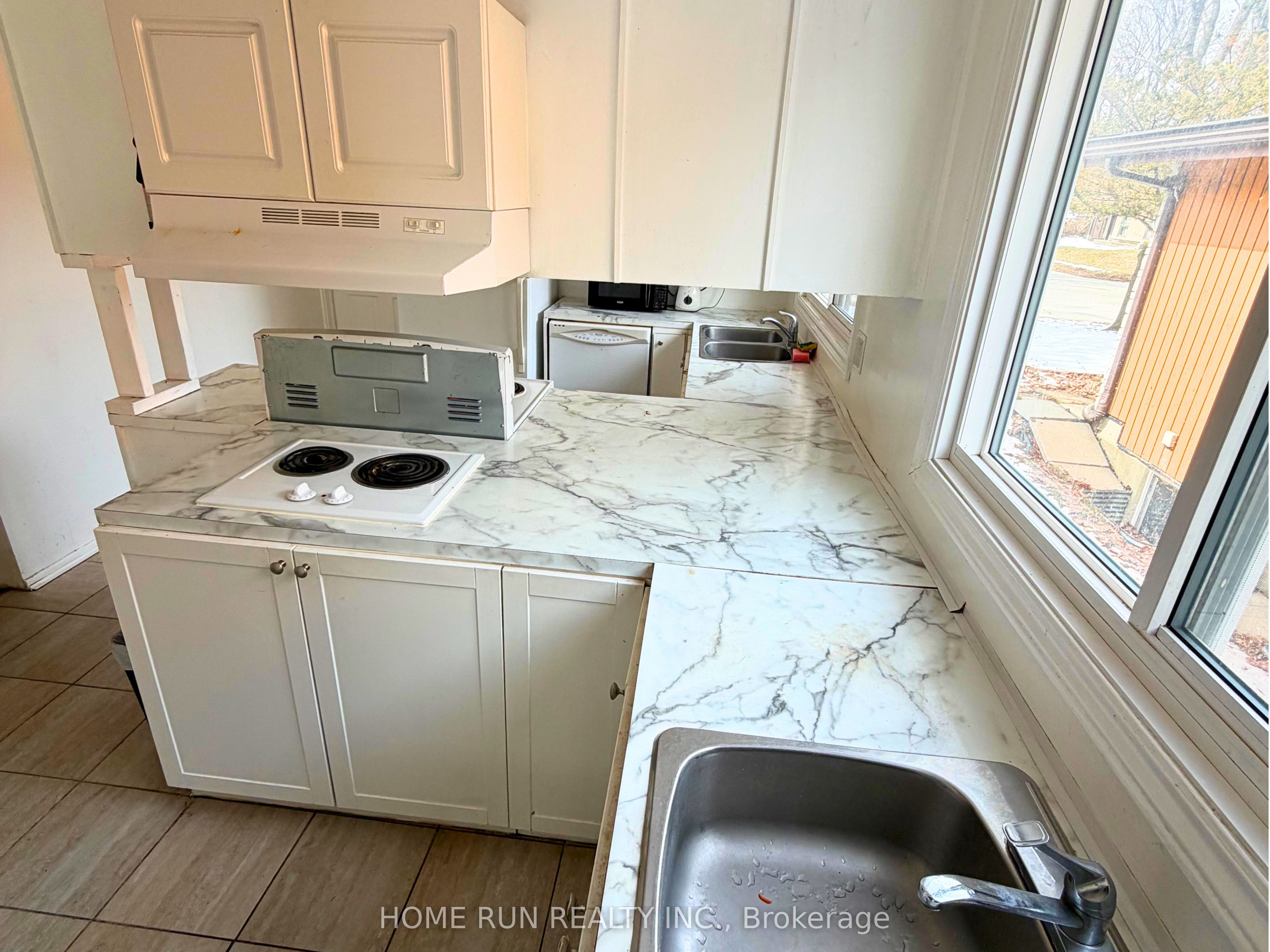 Additional image 4 of 166 Withrow Avenue, Ottawa, ON, K2G 3N8