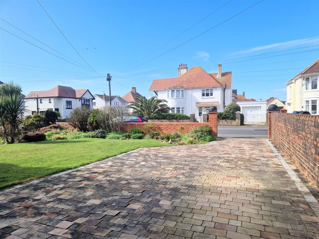 Additional image 21 of 3 bed flat for saleLougher Gardens, Porthcawl CF36