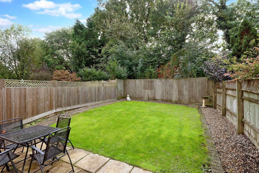 Additional image 13 of 3 bed terraced house for saleHubert Day Close, Beaconsfield, Buckinghamshire HP9