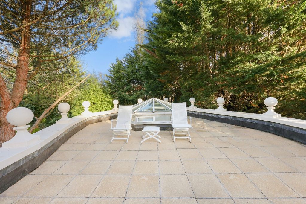 Additional image 10 of 8 bed detached house for saleByron Drive, London N2