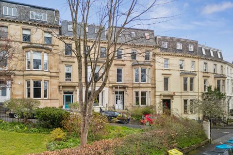 Botanic Crescent, Ground Floor Flat, Botanics, Glasgow G20