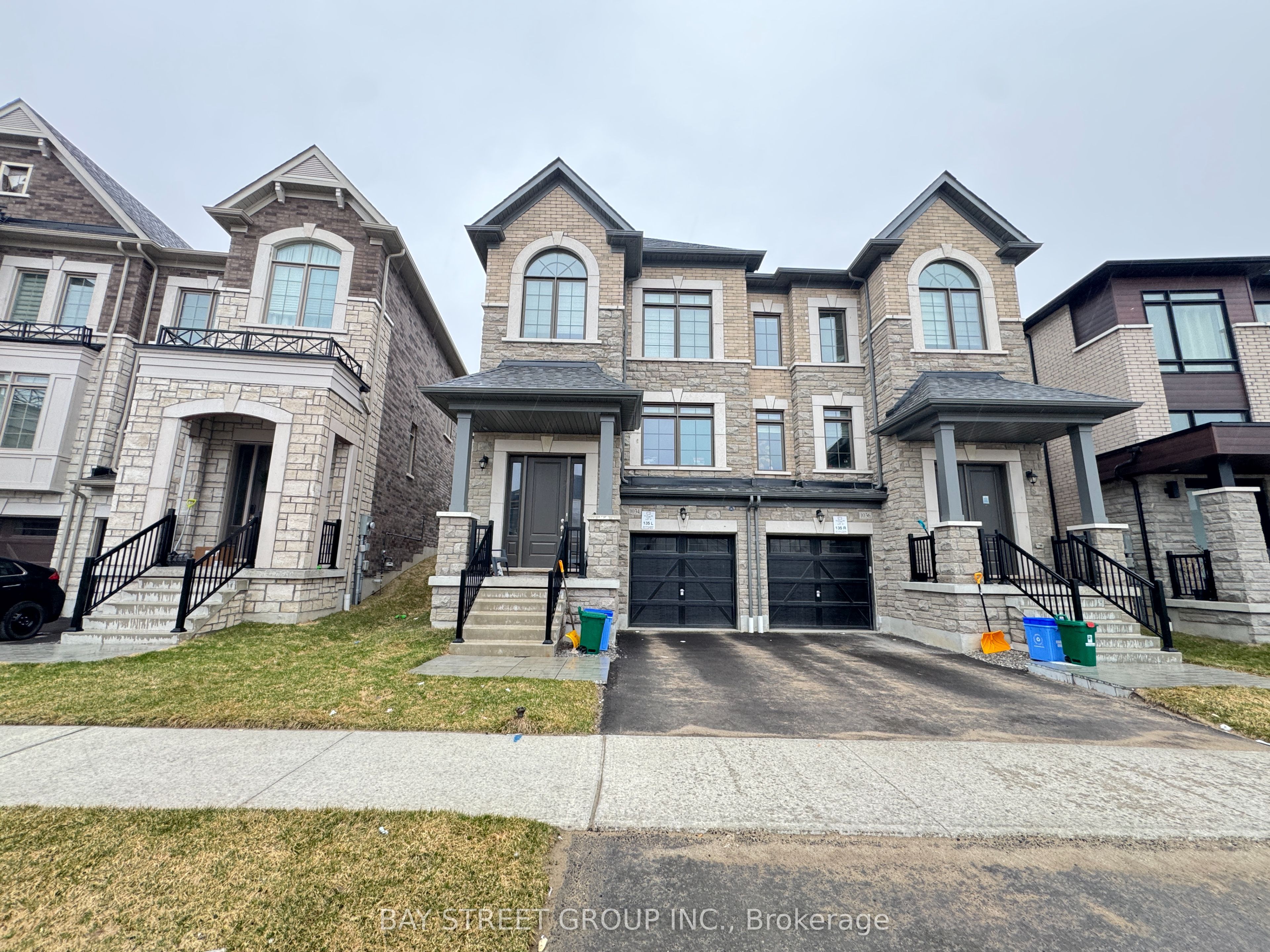 1034 Valhalla Terrace, Pickering, ON, L1X 0P8
