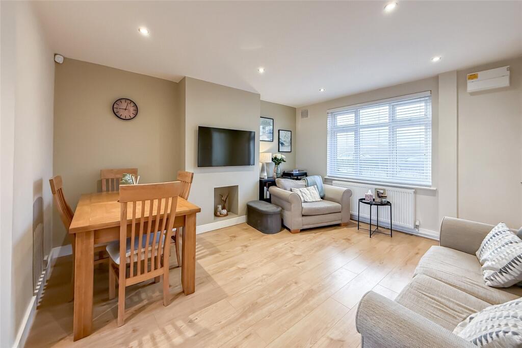 Marshall Avenue, St. Albans, Hertfordshire, AL3