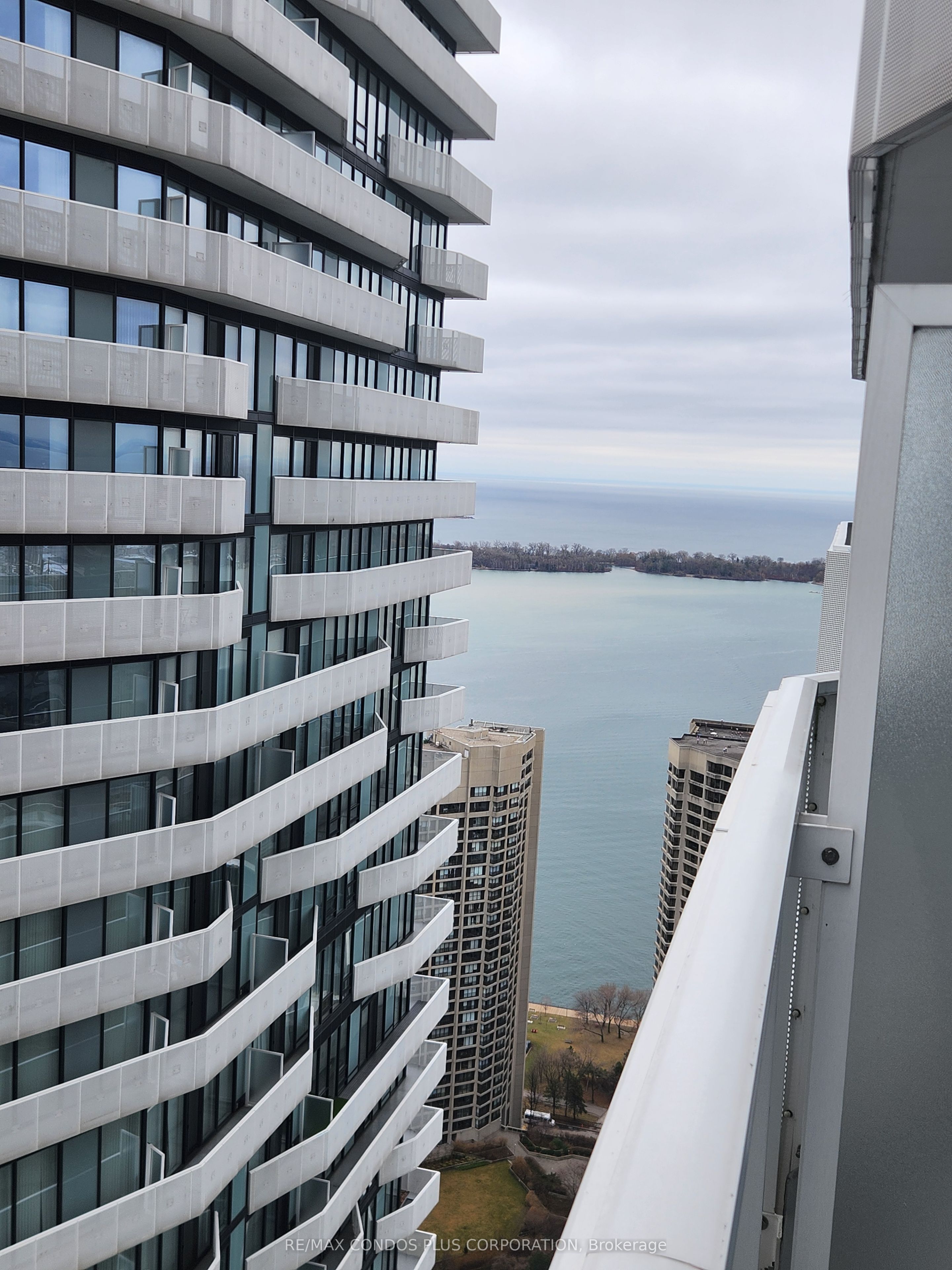 5604-100 Harbour Street, Toronto, ON, M5J 2T5