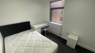 Room 1, Lower Ford Street, Coventry CV1, Room to rent