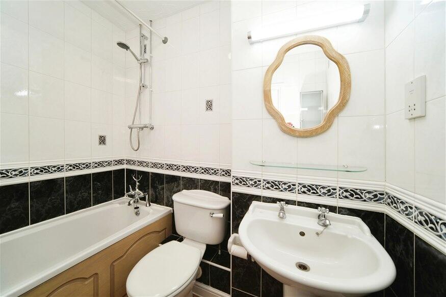Additional image 10 of Vallance Place, Harpenden, AL5