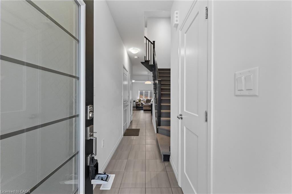 Additional image 3 of 3998 Crown Street, Beamsville, ON, L3J 0S6