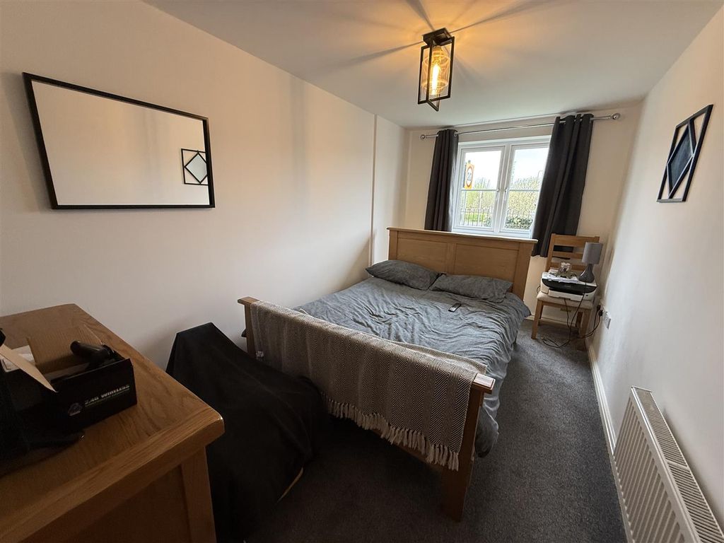 Additional image 21 of 2 bed flat for saleRhodfa'r Ceffyl, Ffoslas, Kidwelly SA17