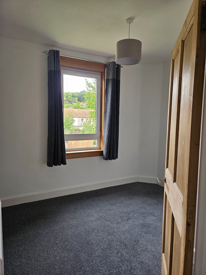 2 Bed Flat, Saughton Gardens, EH12, N1 7GU photo 4