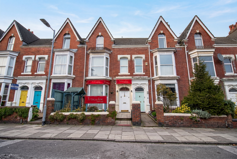 Mirador Crescent, Swansea SA2