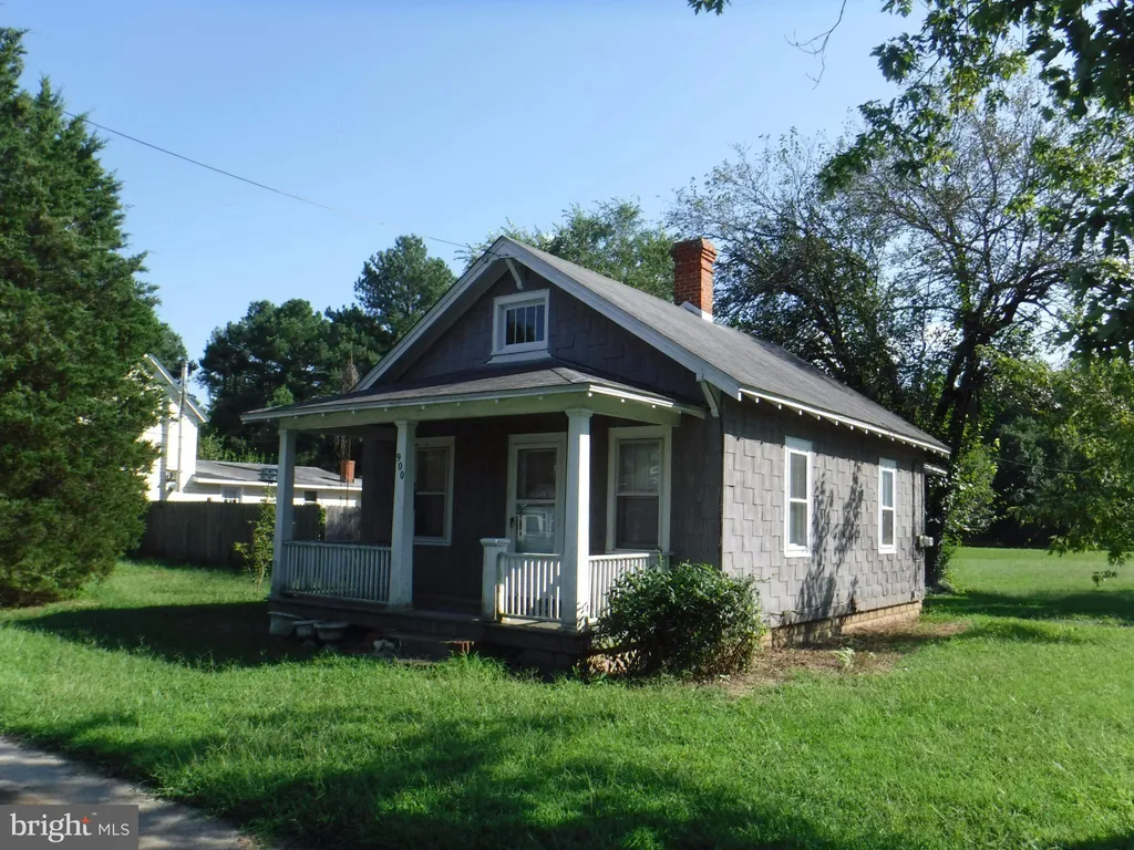 900 Market Street, Denton, MD 21629