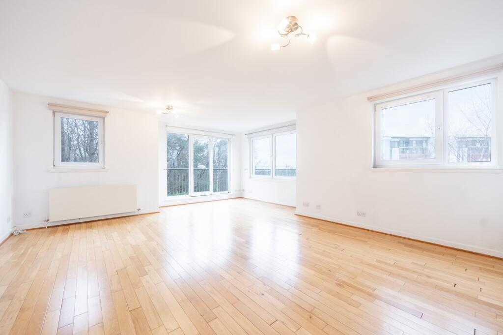 2 Bed Flat, Bearsden, G61, N1 7GU photo 2