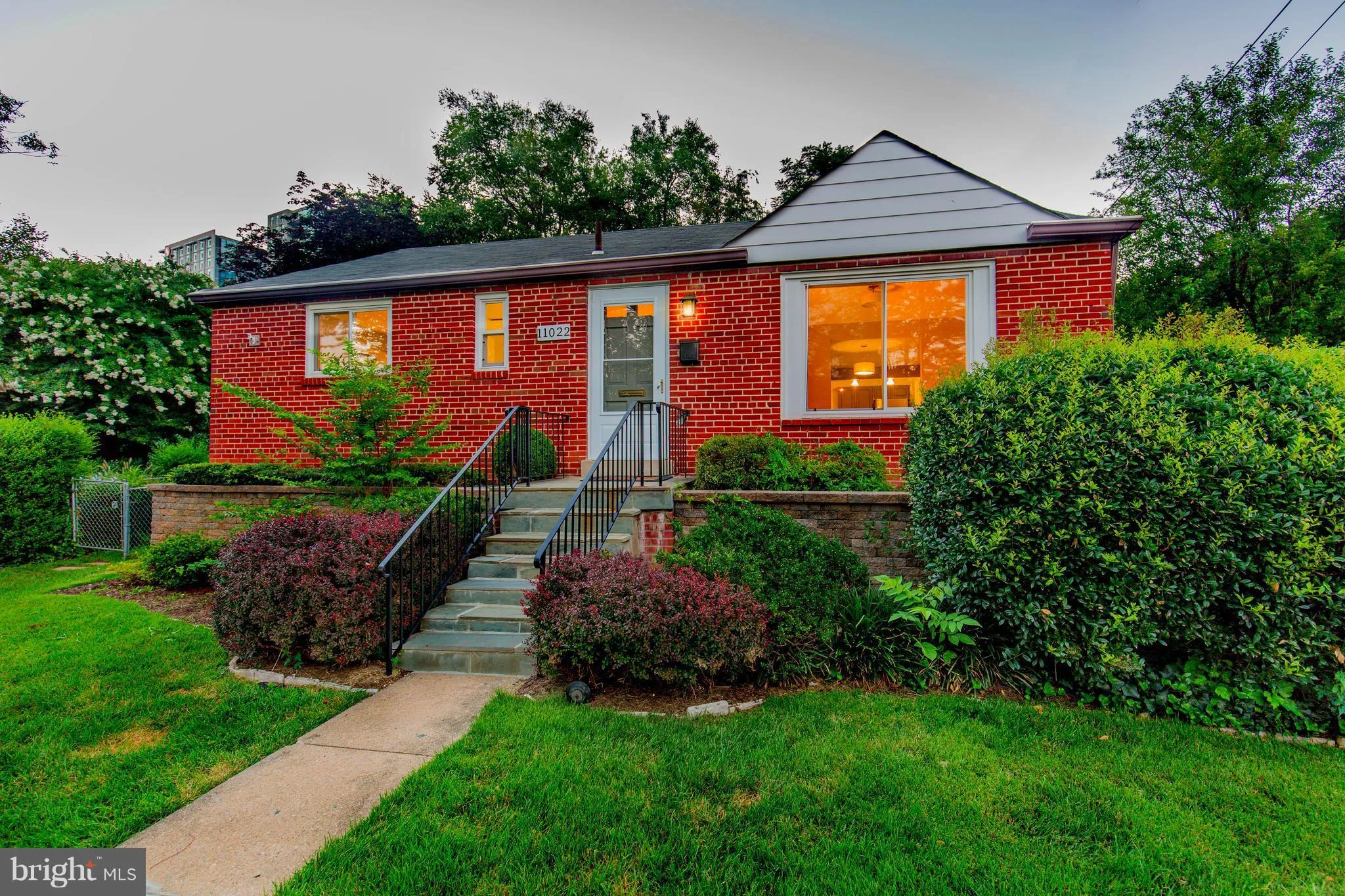 11022 Burnley Terrace, Silver Spring, MD 20902 photo 2