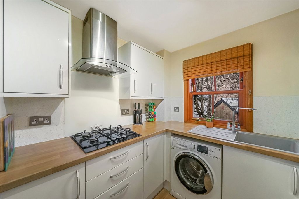 Additional image 7 of 2 bed flat for saleArnothill Bank, Falkirk, Stirlingshire FK1