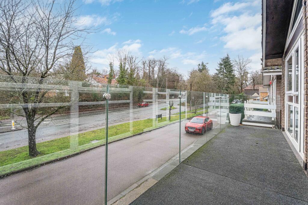 Additional image 11 of Great North Road, Welwyn, AL6
