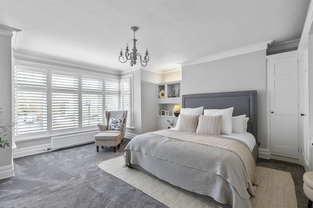 Additional image 14 of 5 bed semi-detached house for saleGrove Road, Ilkley LS29