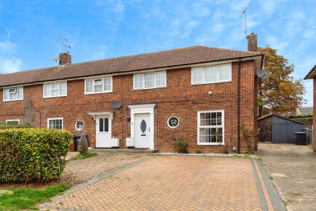 Walnut Grove, Welwyn Garden City