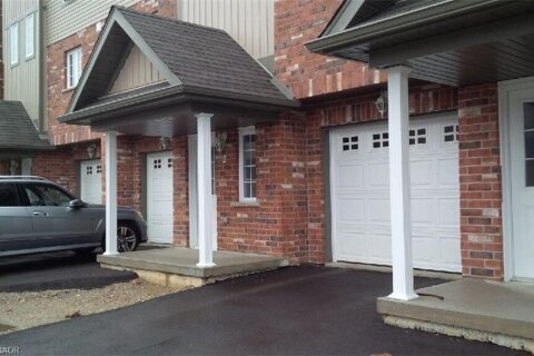 3-55 Mooregate Crescent, Kitchener, ON, N2M 0A6 photo 5