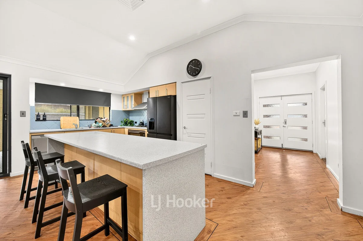 2 Wagtail Way, Collie WA 6225 photo 4