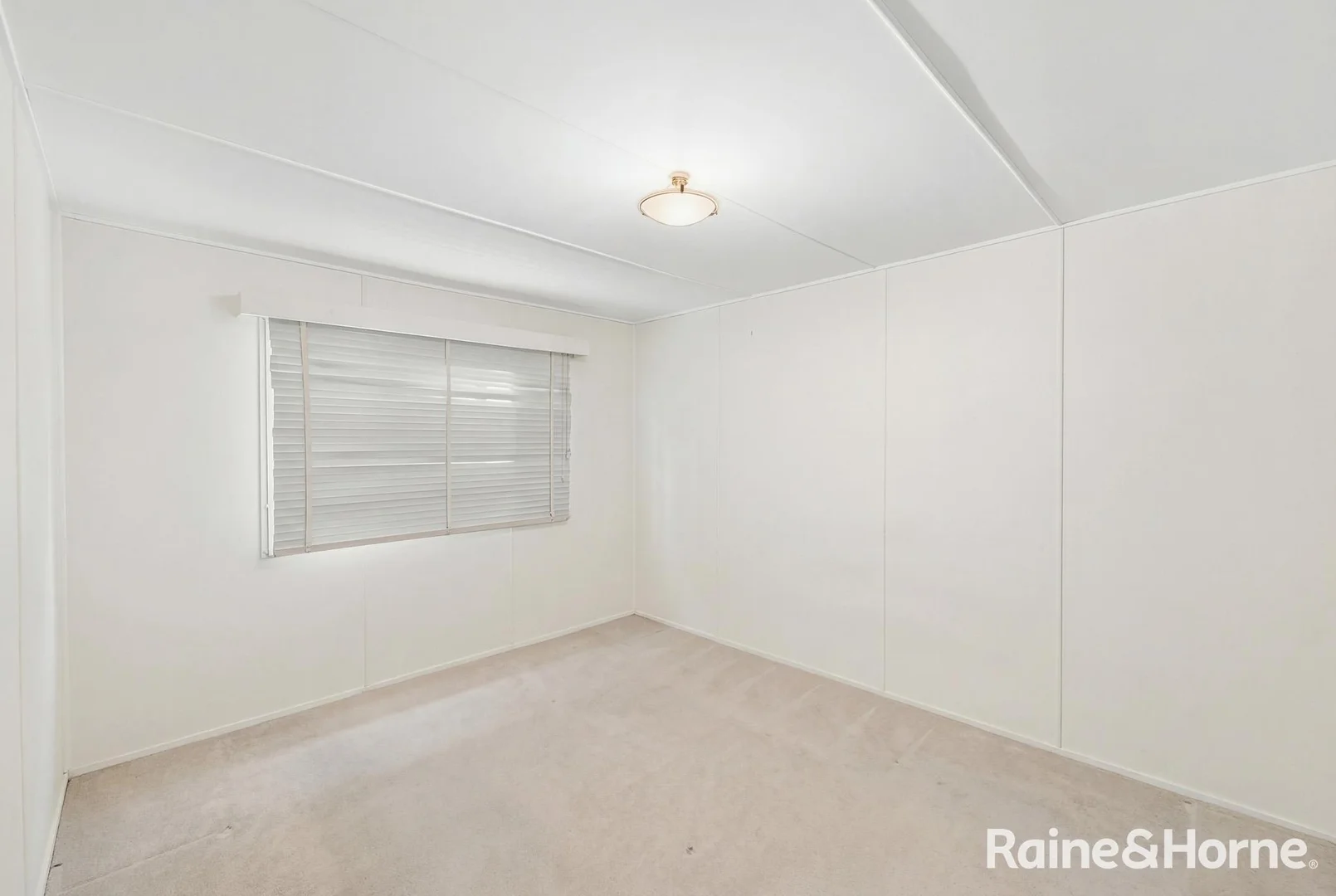 Additional image 8 of 27 Hunter Street, West Gladstone QLD 4680