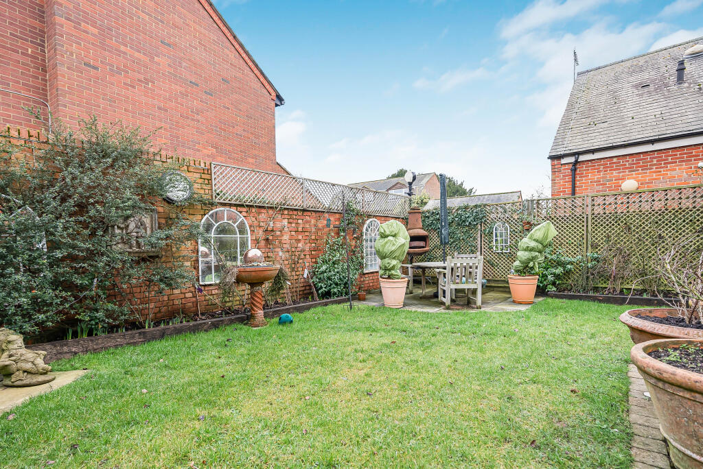 Additional image 4 of Miller Close, Redbourn, AL3
