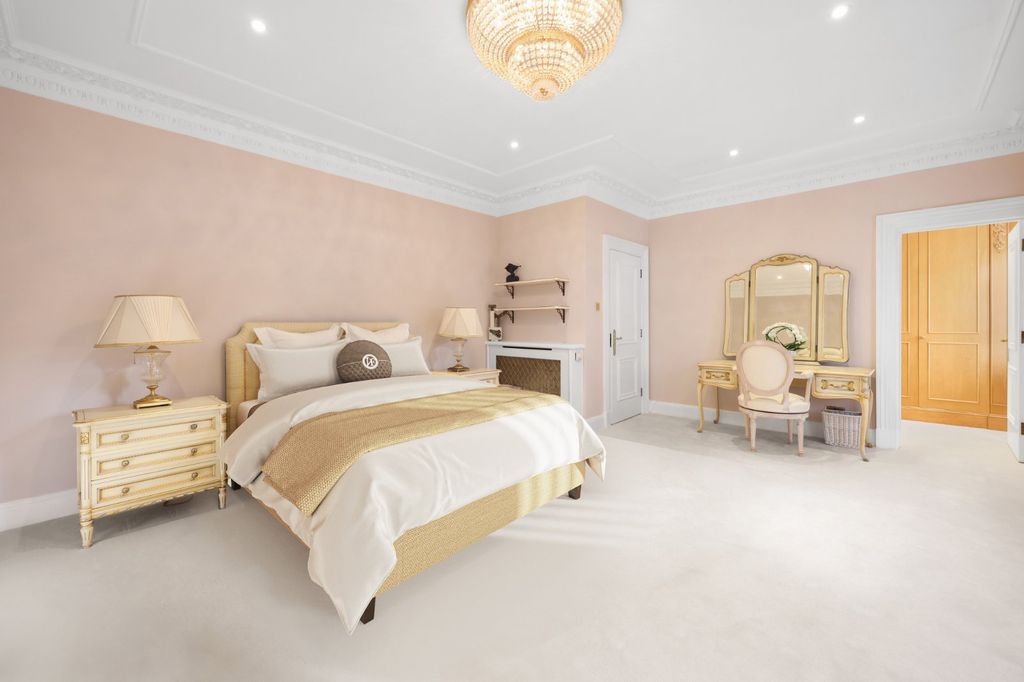 Additional image 15 of 8 bed detached house for saleByron Drive, London N2