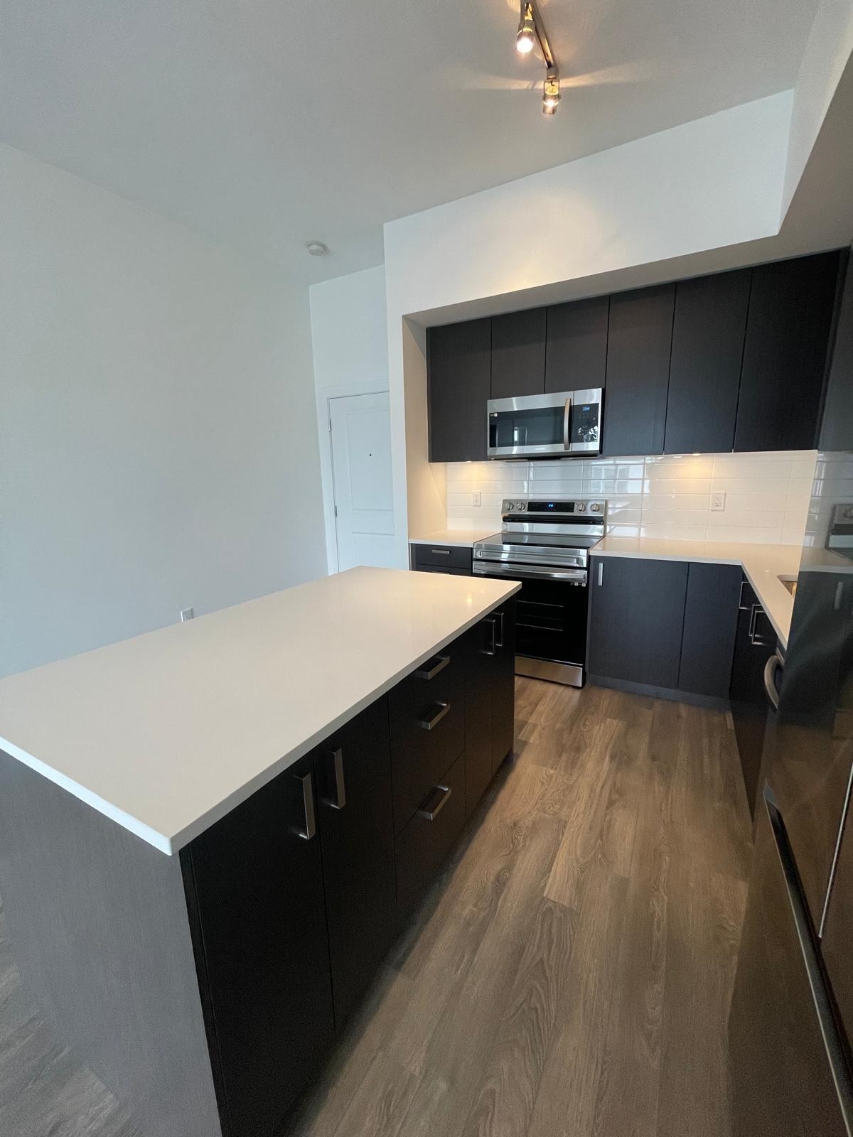 Additional image 2 of 609-15815 85 Avenue, Surrey, BC, V4N 6X5
