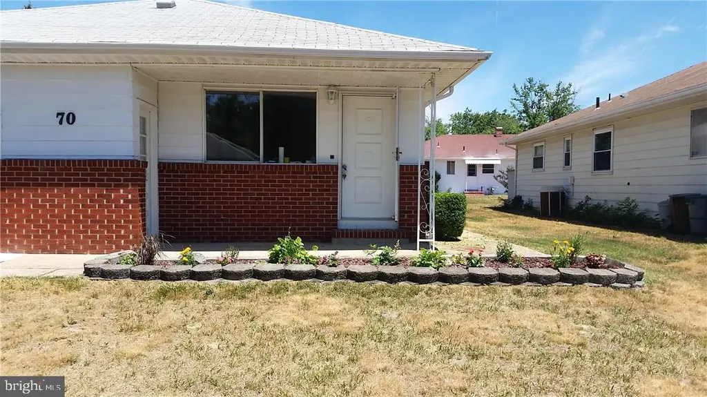 70 Barbados Drive, Toms River, NJ 08757