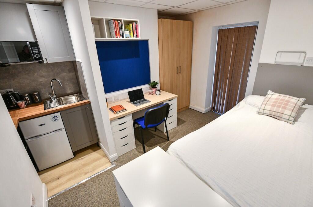Newly Refurbished Student Studios, available for 2026/27, 1 available now, some early starts available 
