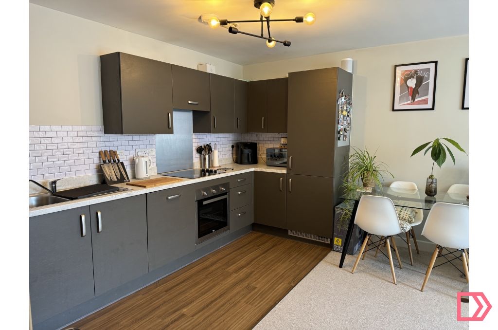 2 Bed Flat, Bridgewater Point, M5, N1 7GU photo 4