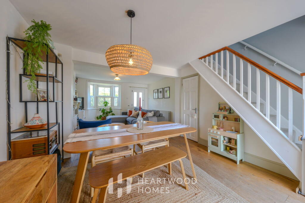 Lower Luton Road, Wheathampstead, St. Albans, AL4 8HQ