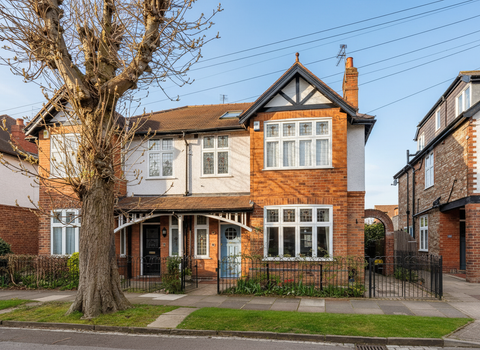 Chestnut Avenue, York YO31
