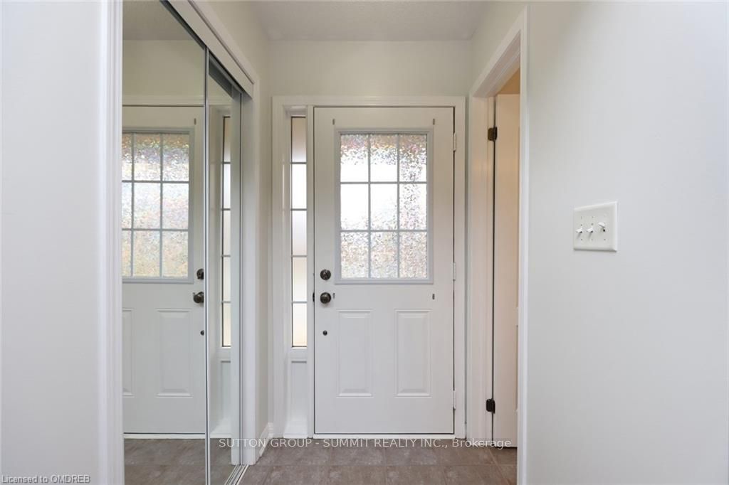 Additional image 3 of 4034 Donnic Drive, Burlington, ON, L7M 0A7