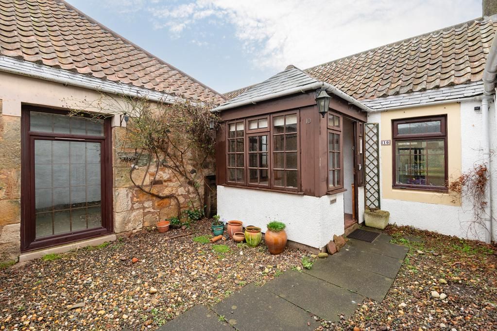 2 bed terraced bungalow for saleThe Steading, East Sands, St. Andrews KY16