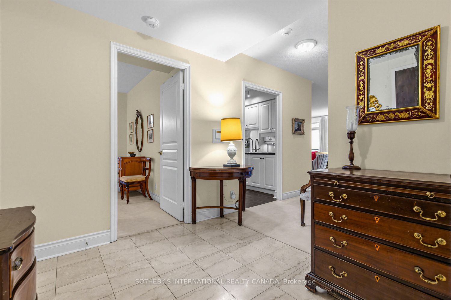 Additional image 3 of 814-10 Delisle Avenue, Toronto, ON, M4V 3C6
