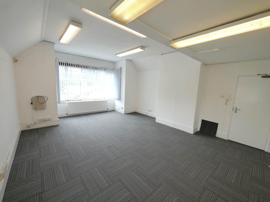 ROOM E ,  Kennelwood Lane, Hatfield photo 5