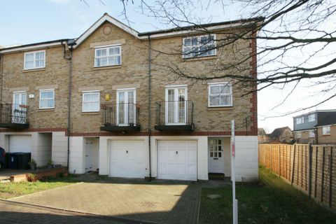 Highgrove Close, Friern Barnet N11