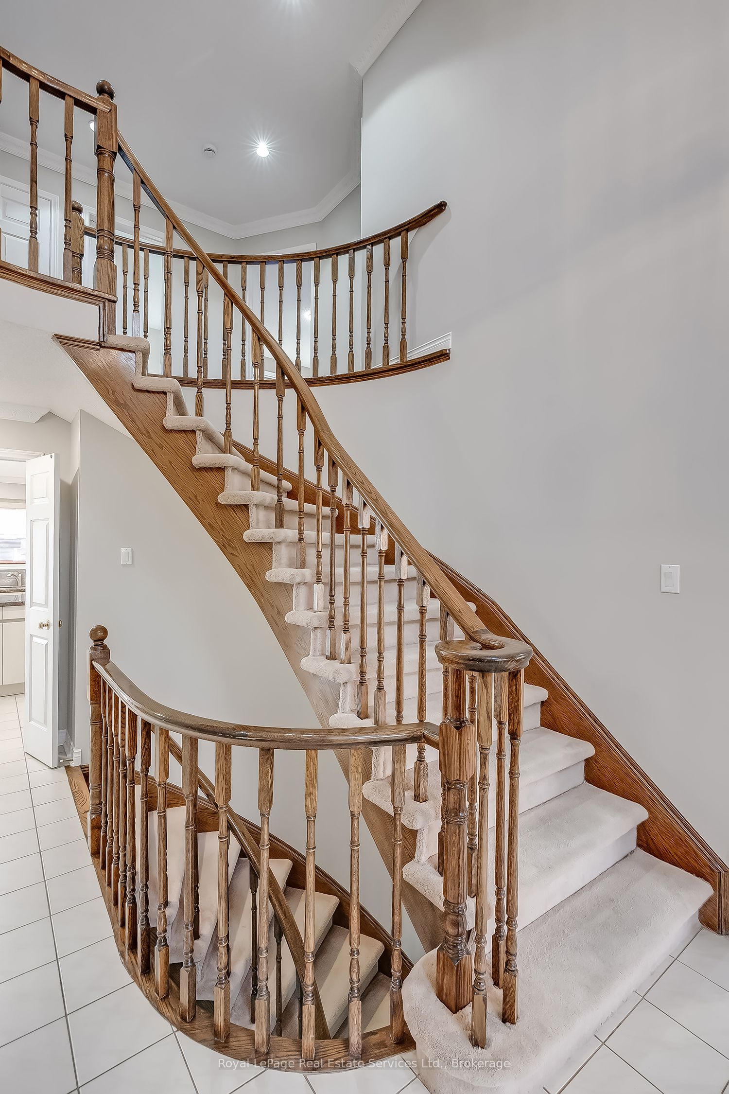 Additional image 4 of 1274 Hilton Lane, Oakville, ON, L6M 2V2
