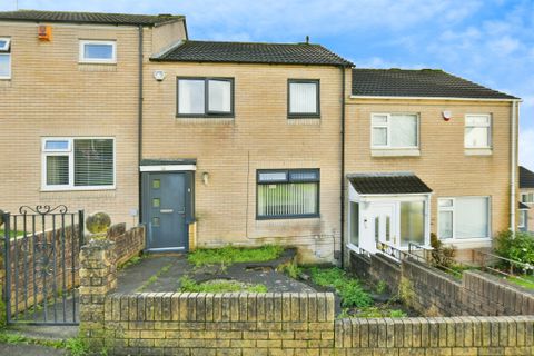 Northampton Close, Plymouth PL5