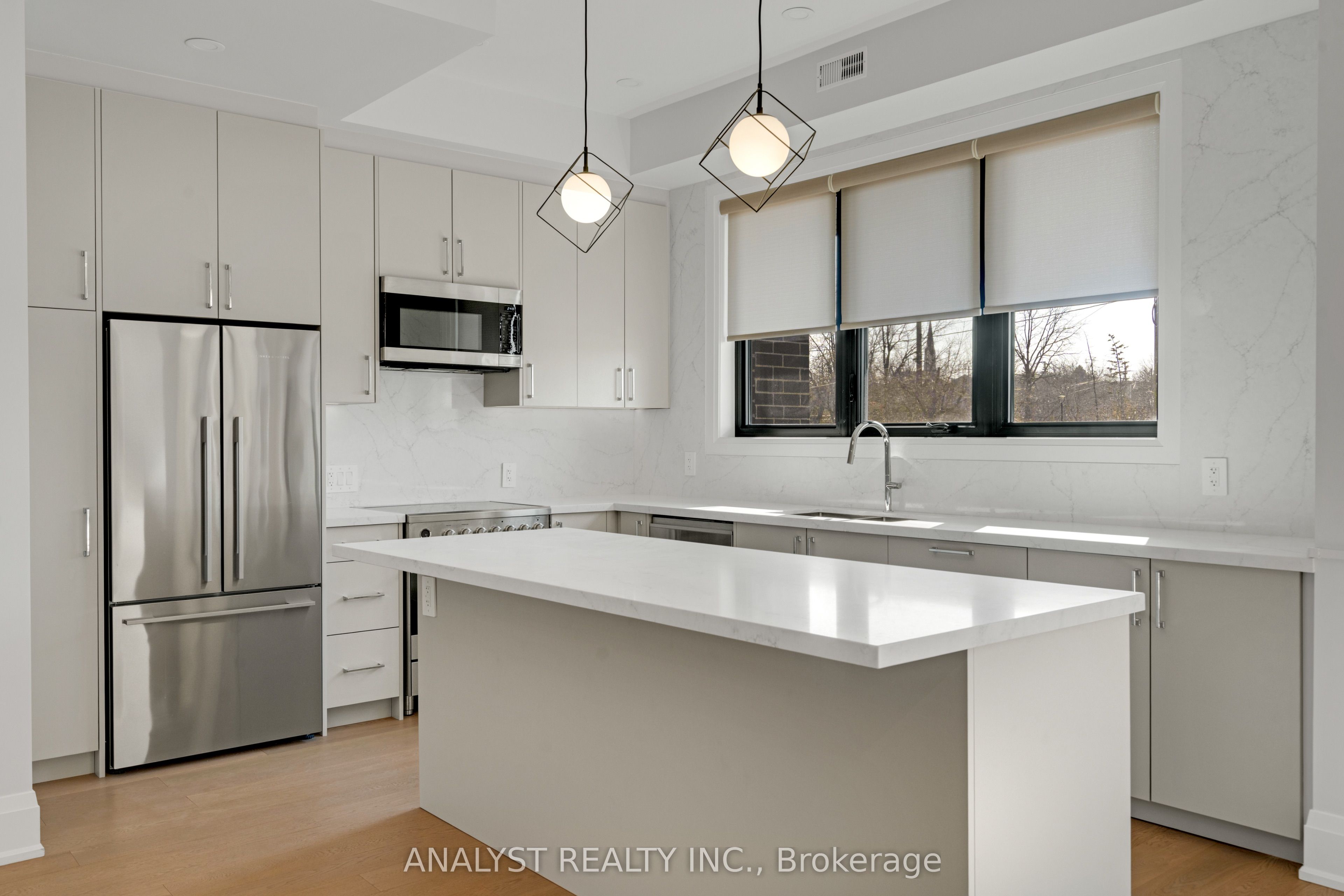 7-59 Charles Street, Newmarket, ON, L3Y 3V7