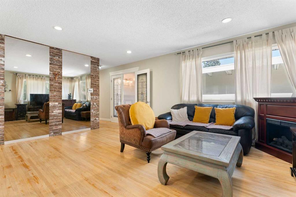 Additional image 6 of 87 Hillgrove Drive SW, Calgary, AB, T2V 3L8