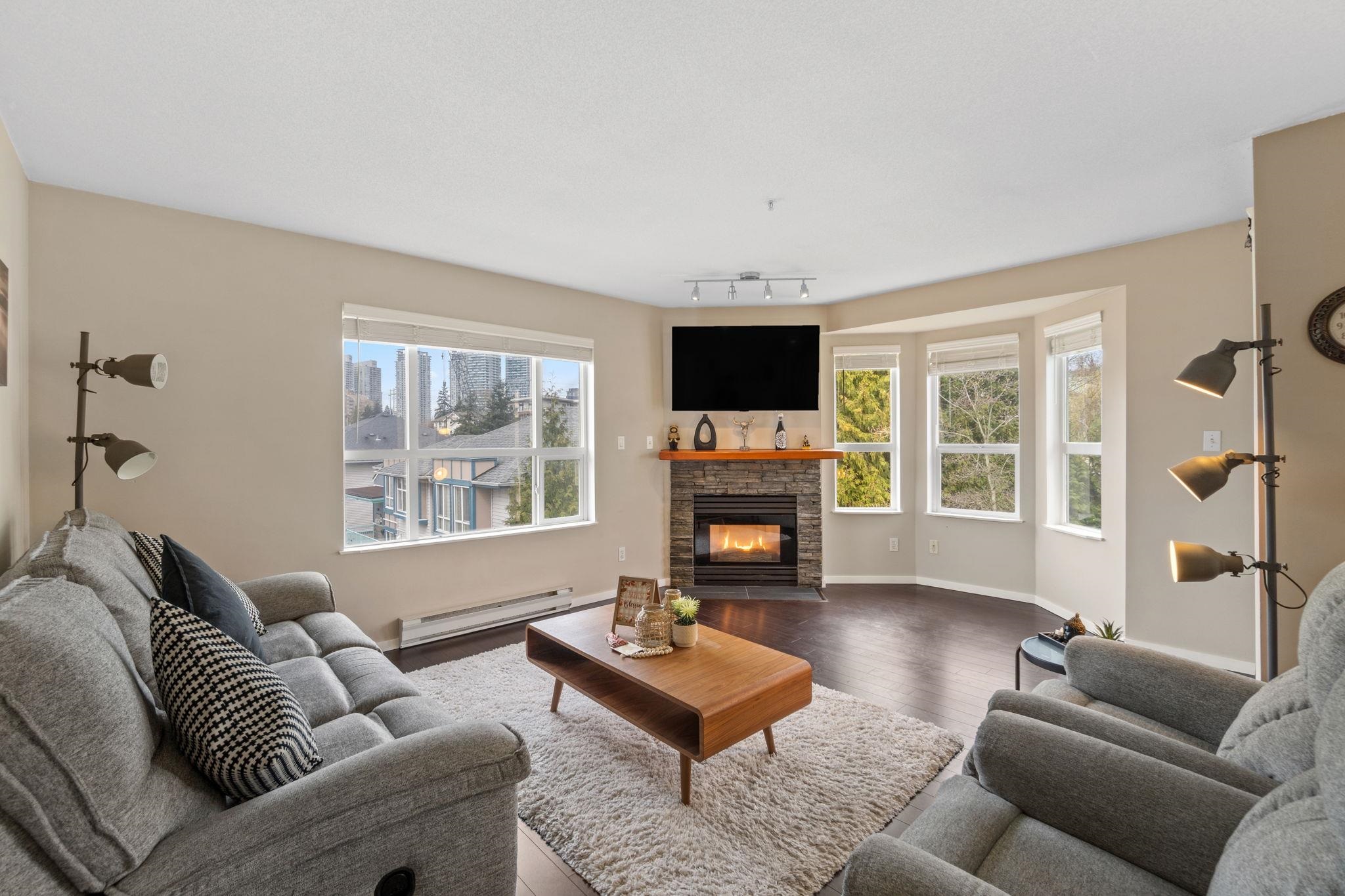 Additional image 4 of 405-13955 Laurel Drive, Surrey, BC, V3T 1A8
