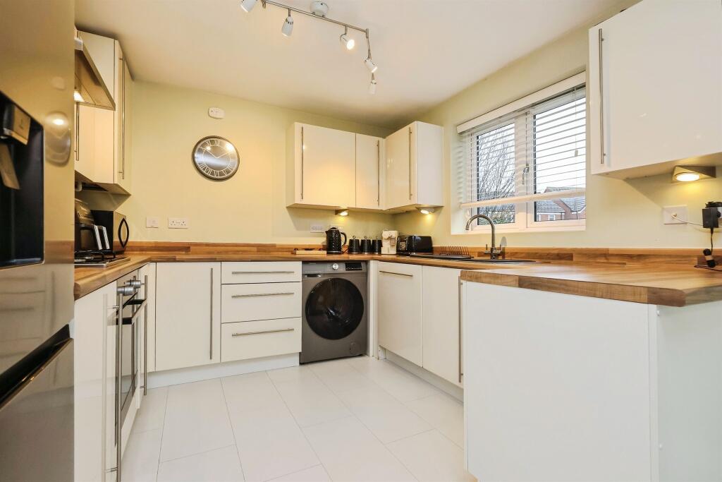 Silvermere Park Way, BIRMINGHAM photo 5