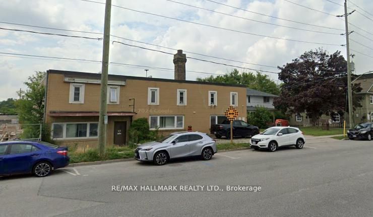 A&B-48 Prospect Street, Newmarket, ON, L3Y 3S9