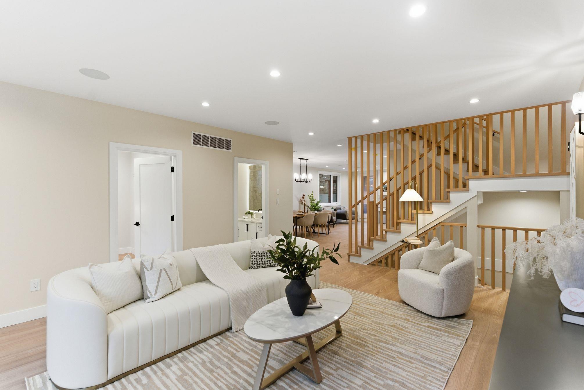 Additional image 5 of 2-8408 17th Avenue, Burnaby, BC, V3N 1N2