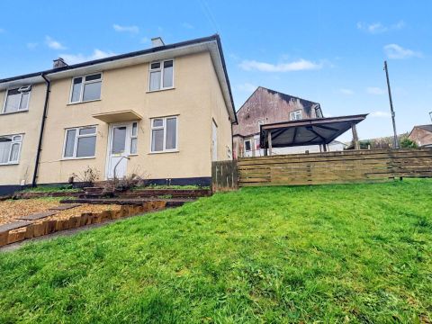 South Hill, Hooe PL9